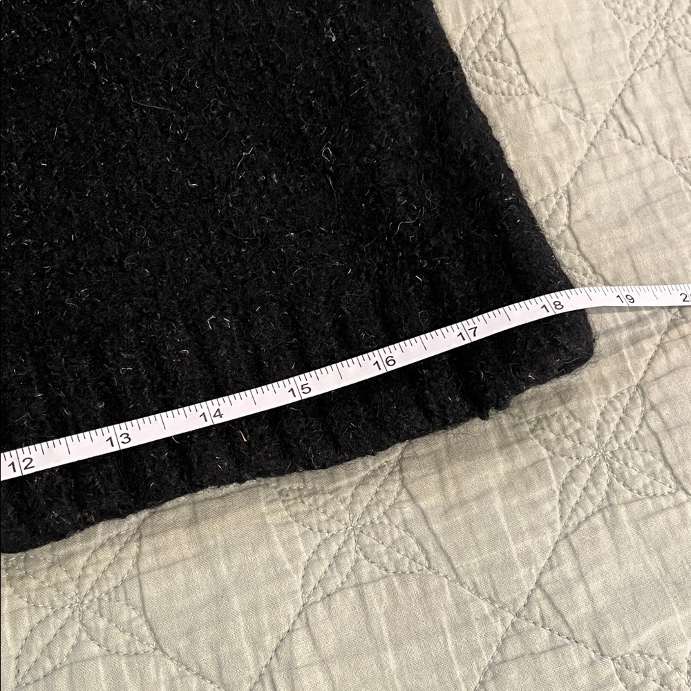 Ralph Lauren Black and Red Wool Sweater - Picture 14 of 14